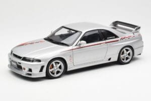Nissan Skyline GT-R R33 R-Tune Сребрист AUTOart 1:18 77326 Метал