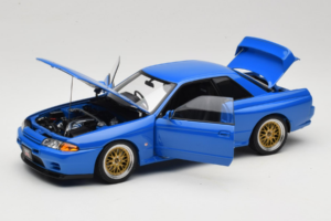 Nissan Skyline GT-R R32 V-Spec II Tuned Син AUTOart 1:18 77415 Метал — снимка 2 от 8