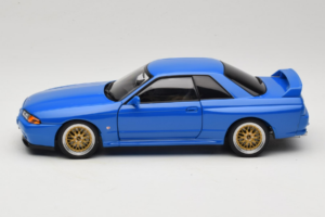 Nissan Skyline GT-R R32 V-Spec II Tuned Син AUTOart 1:18 77415 Метал — снимка 4 от 8