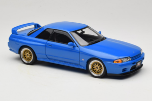 Nissan Skyline GT-R R32 V-Spec II Tuned Син AUTOart 1:18 77415 Метал — снимка 6 от 8