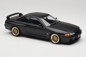 Nissan Skyline GT-R R32 V-Spec II Tuned Version Matt Black AUTOart 1:18 77418 Метал — снимка 6 от 8