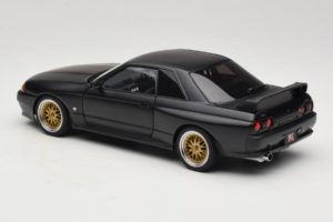 Nissan Skyline GT-R R32 V-Spec II Tuned Version Matt Black AUTOart 1:18 77418 Метал — снимка 7 от 8