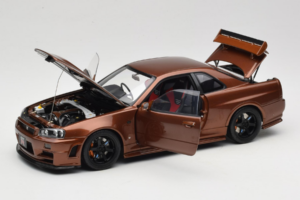 Nissan Skyline GT-R R34 Customized Metallic Bronze MotorHelix 1:18 M83414 Метал — снимка 2 от 8
