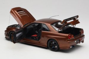 Nissan Skyline GT-R R34 Customized Metallic Bronze MotorHelix 1:18 M83414 Метал — снимка 5 от 8