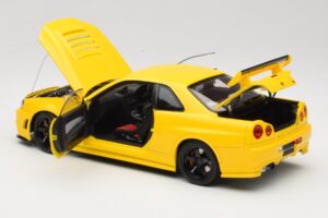 Nissan Skyline GT-R R34 Customized Version Жълт MotorHelix 1:18 M83412 Метал — снимка 5 от 8