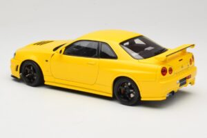 Nissan Skyline GT-R R34 Customized Version Жълт MotorHelix 1:18 M83412 Метал — снимка 7 от 8