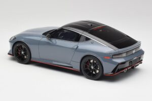 Nissan Z RZ34 NISMO Stealth Сив GT Spirit 1:18 GT484 Смола — снимка 5 от 6