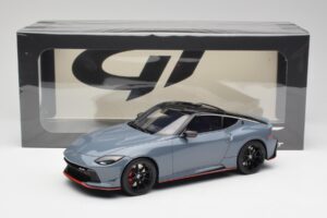 Nissan Z RZ34 NISMO Stealth Сив GT Spirit 1:18 GT484 Смола — снимка 6 от 6