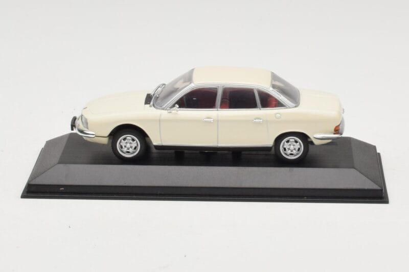 NSU Ro80 Бял Minichamps 1:43 NUS001 Метал