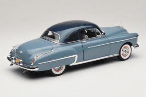 Oldsmobile 88 Син Grease Auto World 1:18 AWSS103/06 Метал — снимка 3 от 8