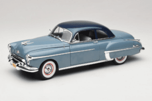 Oldsmobile 88 Син Grease Auto World 1:18 AWSS103/06 Метал