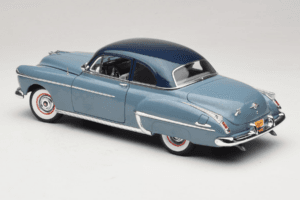 Oldsmobile 88 Син Grease Auto World 1:18 AWSS103/06 Метал — снимка 7 от 8
