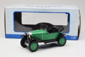 Opel 4 PS Laubfrosch Зелен MCG 1:18 MCG18050 Метал — снимка 6 от 6