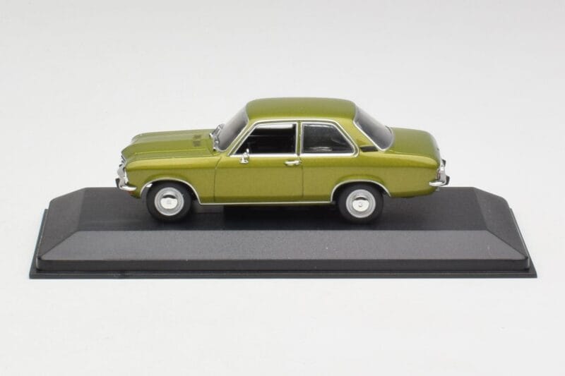 Opel Ascona B 1.6S Terral Зелен Minichamps 1:43 OPEL002 Метал