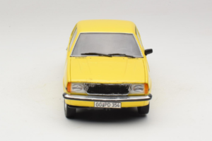 Opel Ascona B SR Жълт Надраскана Предна Част Sun Star 1:18 5384 Метал — снимка 4 от 9