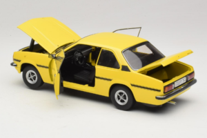 Opel Ascona B SR Жълт Надраскана Предна Част Sun Star 1:18 5384 Метал — снимка 6 от 9