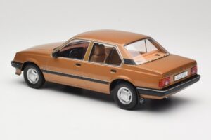 Opel Ascona C Berlina Beige Metallic MCG 1:18 MCG18459 Метал — снимка 5 от 6