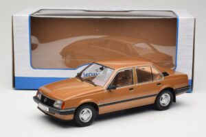 Opel Ascona C Berlina Beige Metallic MCG 1:18 MCG18459 Метал — снимка 6 от 6