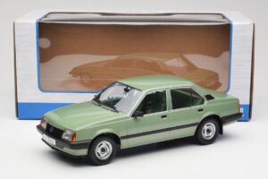 Opel Ascona C Metallic Light Green MCG 1:18 MCG18458 Метал — снимка 6 от 6