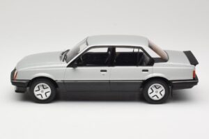 Opel Ascona C SR Сребрист MCG 1:18 MCG18460 Метал — снимка 3 от 6