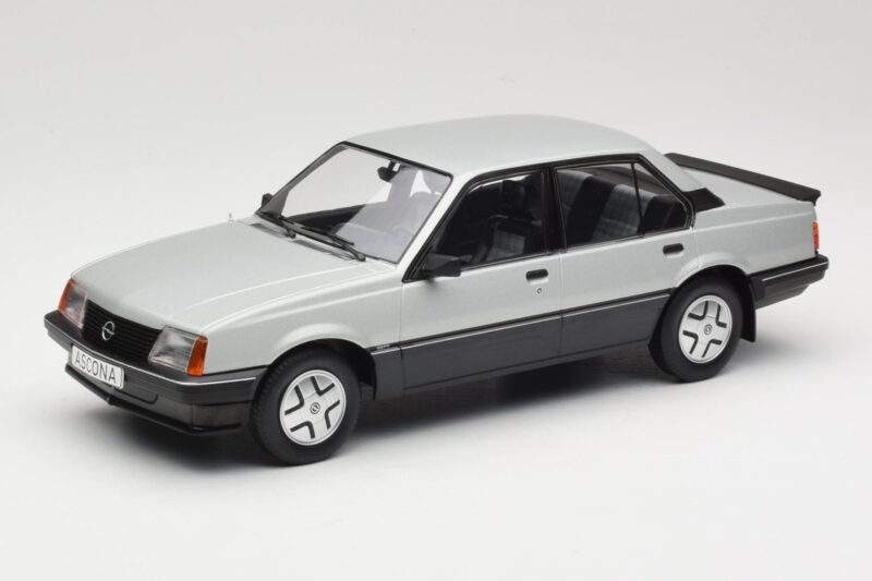 Opel Ascona C SR Сребрист MCG 1:18 MCG18460 Метал