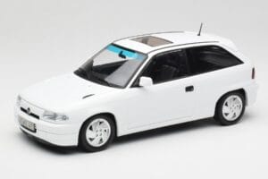 Opel Astra F GSi Blanc Casablanca Norev 1:18 183673 Метал