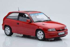 Opel Astra F GSi Червен Norev 1:18 183672 Метал — снимка 4 от 6