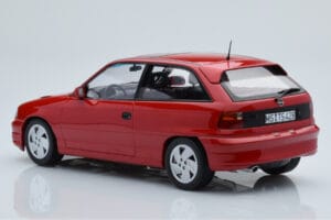 Opel Astra F GSi Червен Norev 1:18 183672 Метал — снимка 5 от 6