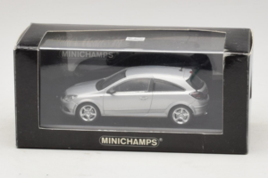 Opel Astra H GTC Сребрист Minichamps 1:43 ASTRA003 Метал — снимка 4 от 4