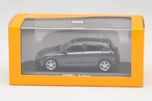 Opel Astra H Тъмно Синьо Minichamps 1:43 B24910027-A1 Метал — снимка 4 от 4