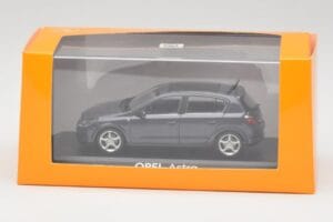 Opel Astra H Сив Minichamps 1:43 B24910027A Метал — снимка 4 от 4