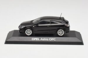 Opel Astra H OPC Черен Minichamps 1:43 90399890 Метал