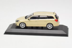 Opel Astra H Комби Жълт Minichamps 1:43 1799098 Метал