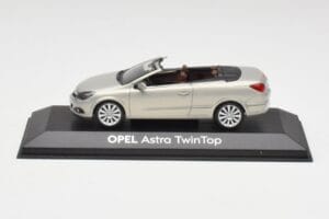Opel Astra H Twin Top Сребрист Minichamps 1:43 Opel Astra H Twin Top Сребрист Minichamps 1:43 403045633 Метал