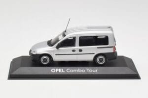 Opel Combo C Сребрист Minichamps 1:43 COMBO001 Метал