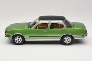 Opel Commodore B Зелен MCG 1:18 MCG18565 Метал — снимка 3 от 6