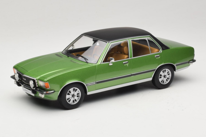 Opel Commodore B Зелен MCG 1:18 MCG18565 Метал