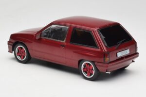 Opel Corsa A Custom Червен MCG 1:18 MCG18433 Метал — снимка 5 от 6