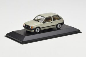 Opel Corsa A Swing Зелен Minichamps 1:43 400045002 Метал — снимка 2 от 4