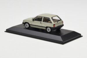 Opel Corsa A Swing Зелен Minichamps 1:43 400045002 Метал — снимка 3 от 4