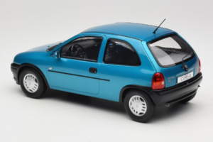 Opel Corsa B Blue Metallic MCG 1:18 MCG18514 Метал — снимка 5 от 6