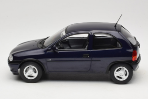 Opel Corsa B Dark Blue Metallic MCG 1:18 MCG18905 Метал — снимка 3 от 6