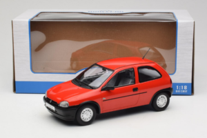 Opel Corsa B Червен MCG 1:18 MCG18513 Метал — снимка 6 от 6