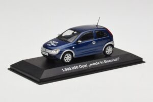 Opel Corsa C 1.5M Made in Eisenach Minichamps 1:43 OPEL003 Метал — снимка 2 от 4