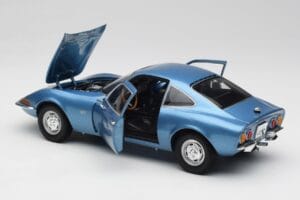 Opel GT Син Minichamps 1:18 180049020 Метал — снимка 5 от 8
