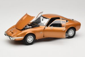 Opel GT Златен Minichamps 1:18 180049025 Метал — снимка 2 от 8