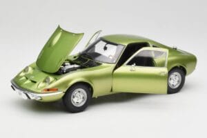 Opel GT Green Metallic Minichamps 1:18 180049029 Метал — снимка 2 от 8