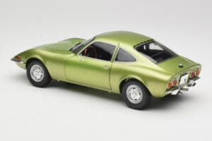 Opel GT Green Metallic Minichamps 1:18 180049029 Метал — снимка 7 от 8