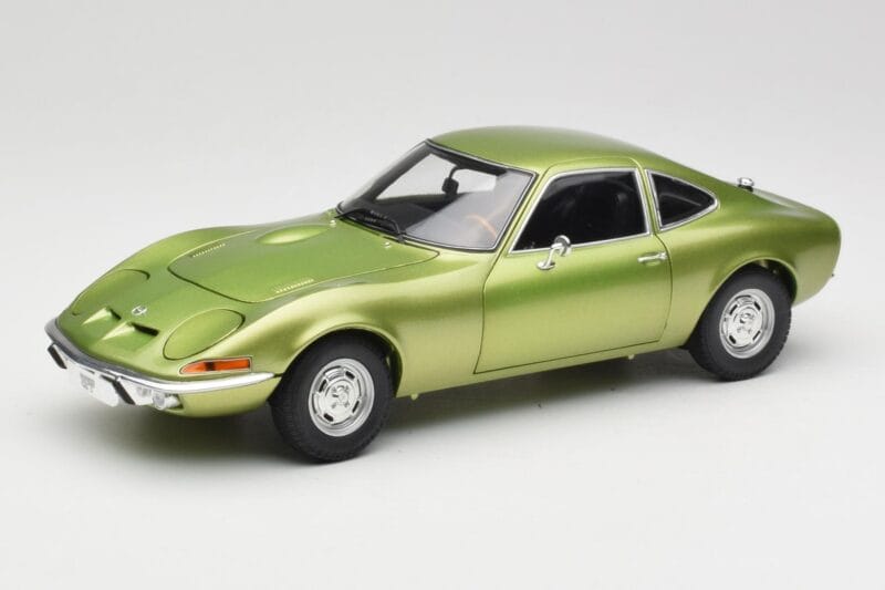 Opel GT Green Metallic Minichamps 1:18 180049029 Метал