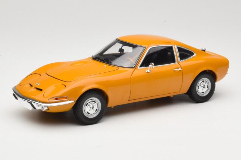 Opel GT Охра Minichamps 1:18 180049031 Метал